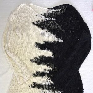 White and white zig zag over sized sweater